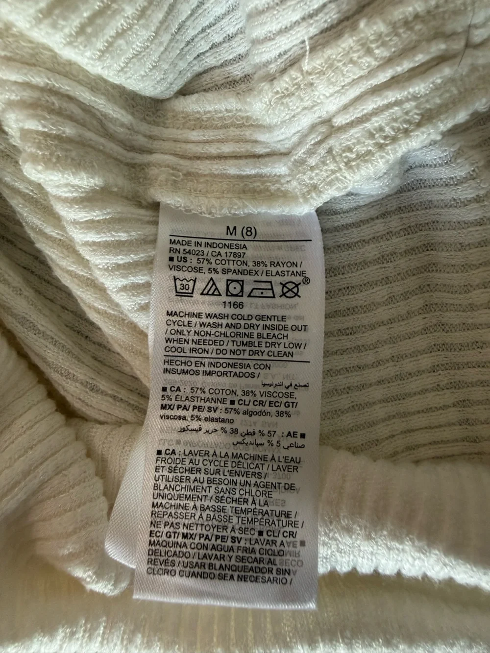 Old Navy Girl’s Cream Ribbed Lettuce-Edge Short Sleeve Tee- Medium
